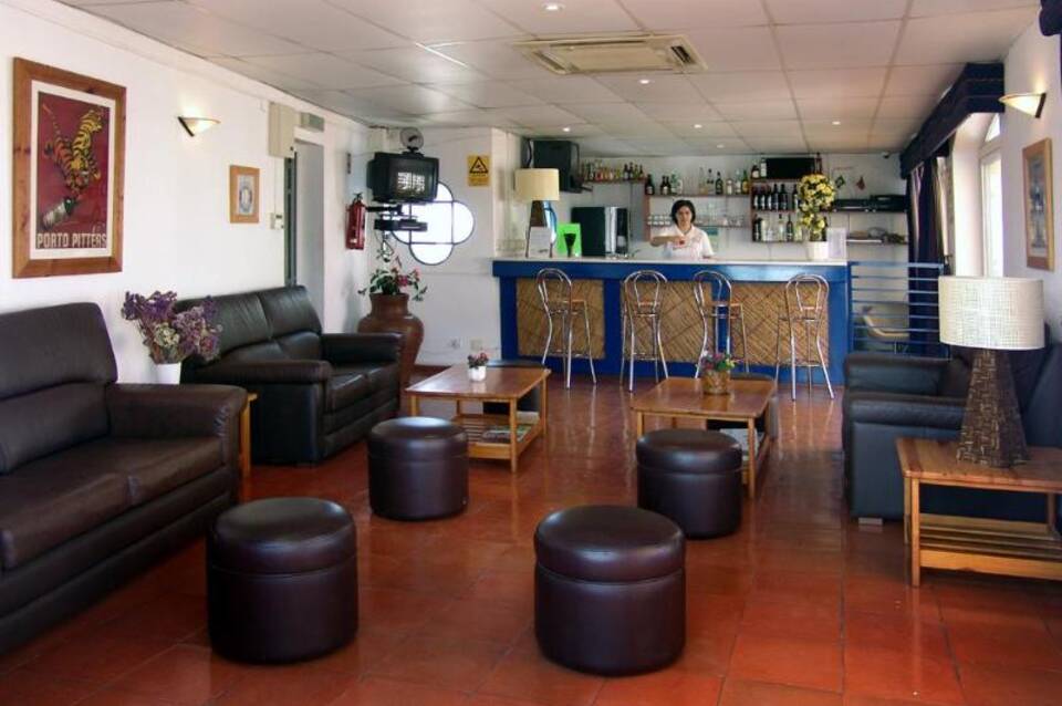 Apartamentos Turísticos Regina 4