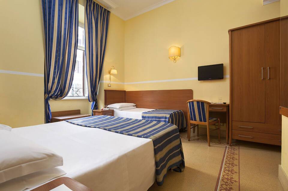 The Kennedy Hotel 1