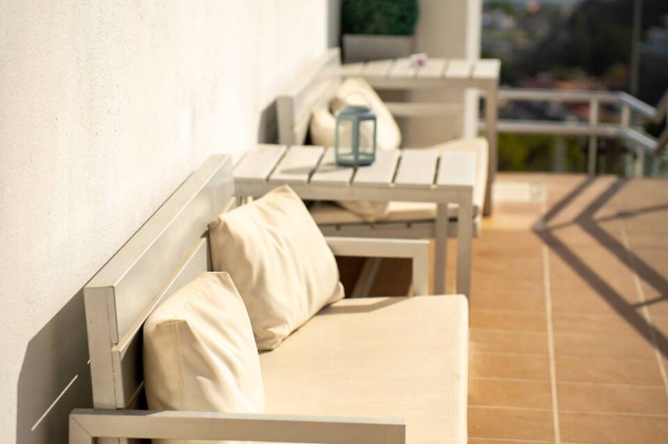 Halley Apartments 4