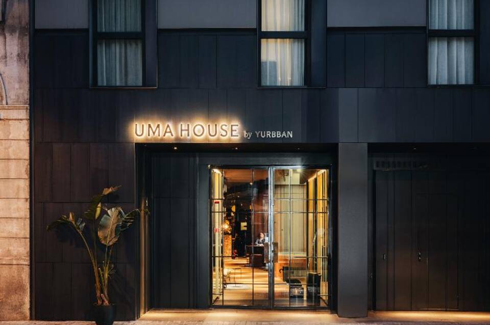 Yurbban Trafalgar Hotel 5