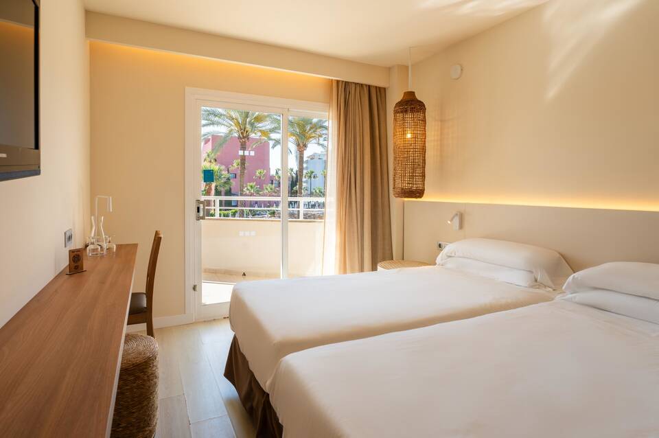 Cala Millor Garden Hotel 1