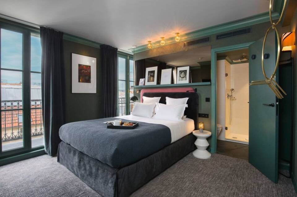 Bob Hotel 1