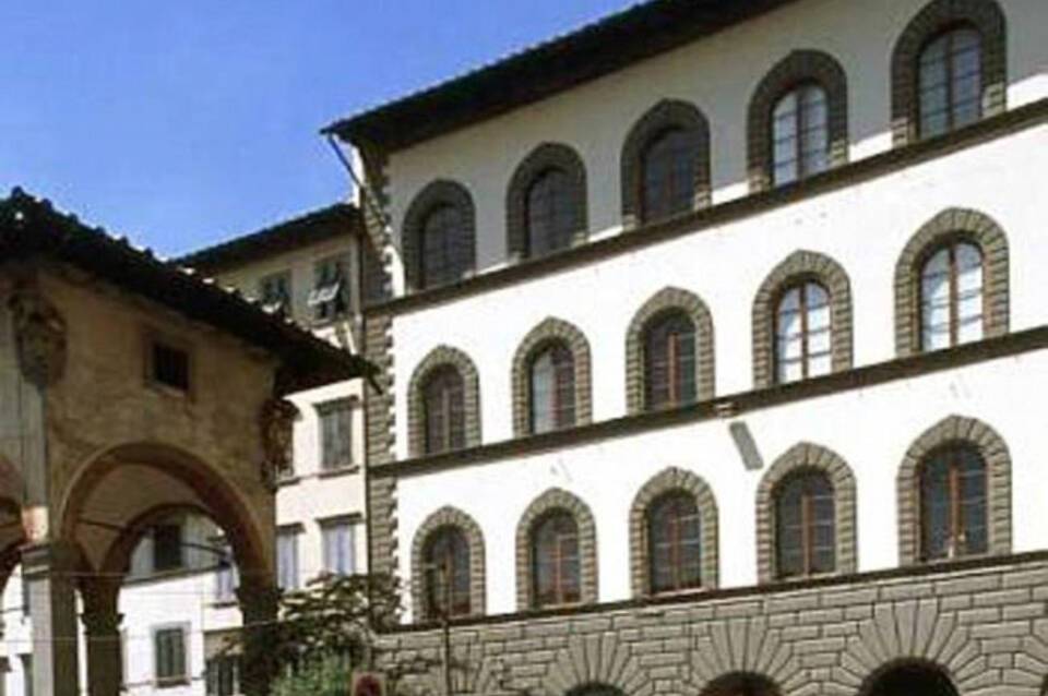 Palazzo dei Ciompi 1