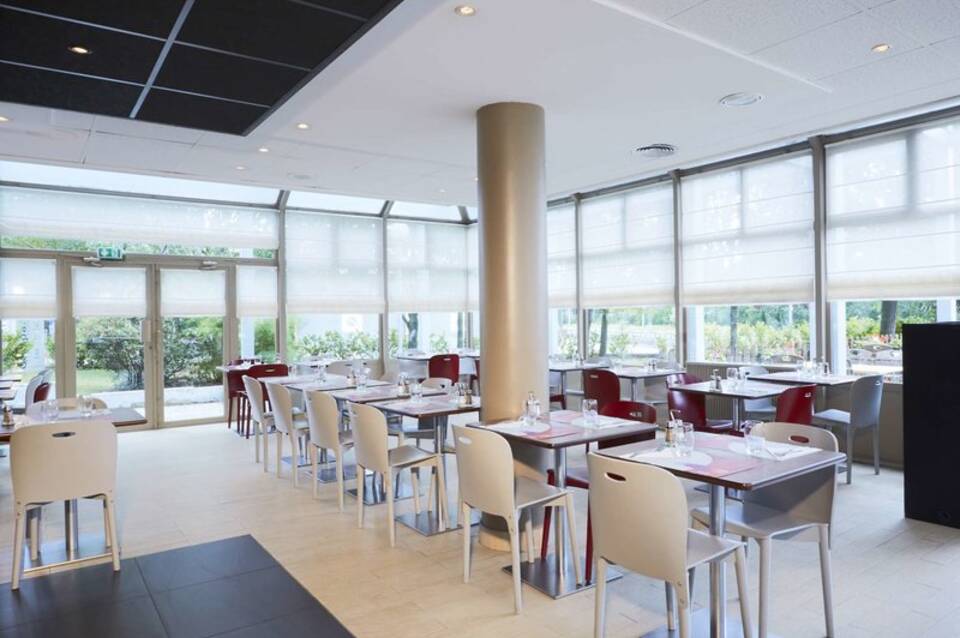 Hotel Campanile Paris Est - Bobigny 4