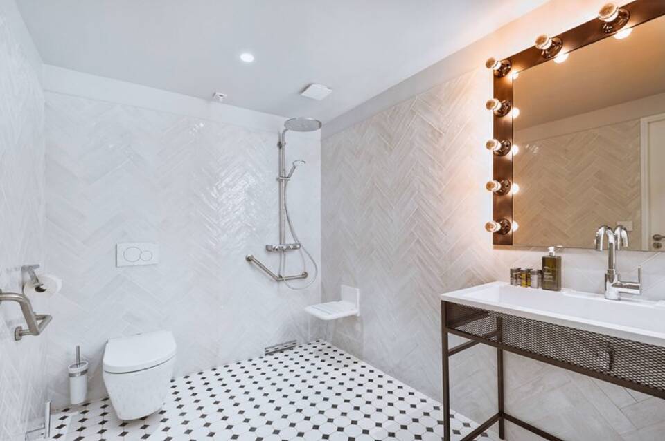 H4 Hotel Wyndham Paris Pleyel Resort 3