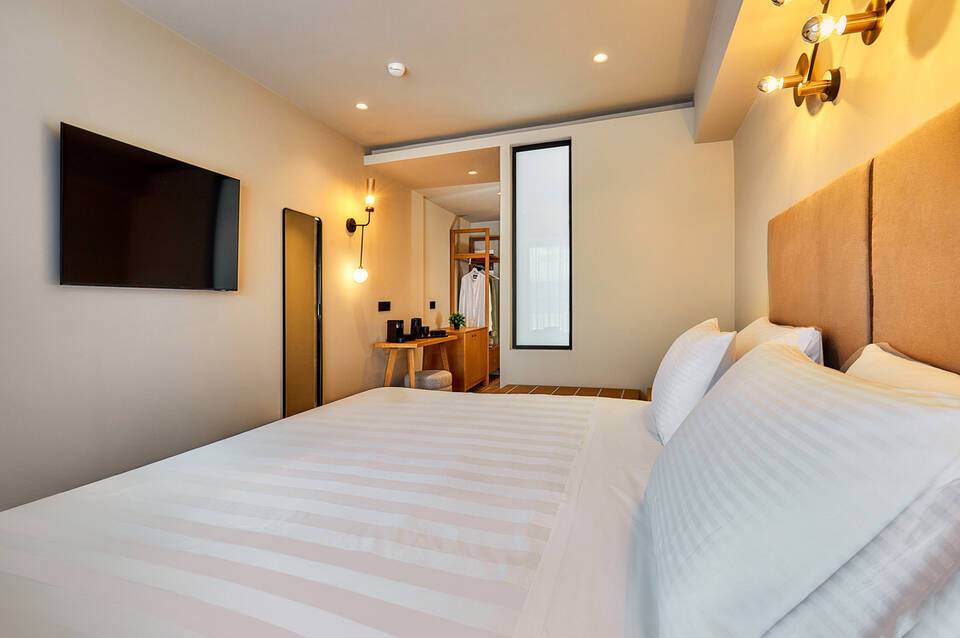Enorme Epavli Urban Living 3