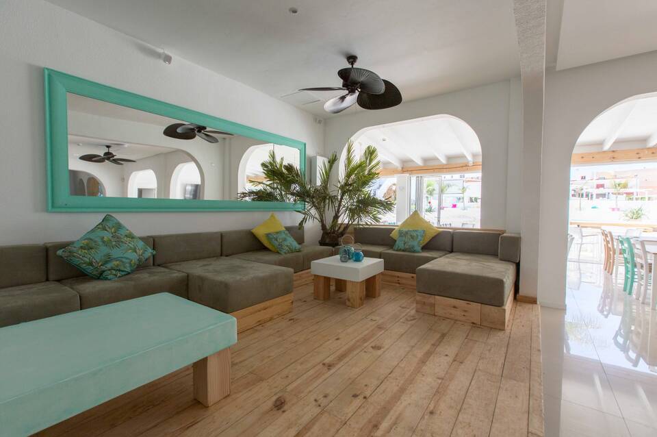 ENDLSS Beach & Disco Hotel Ibiza Adults Only 5