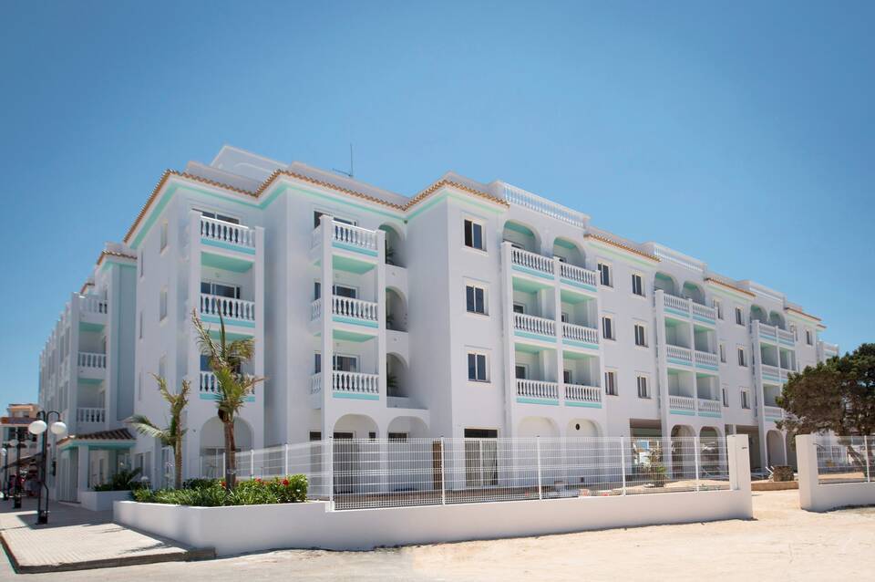 ENDLSS Beach & Disco Hotel Ibiza Adults Only 1