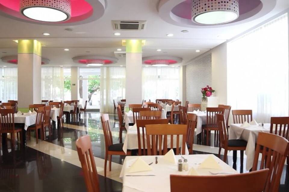 Sun Palace Resort & Spa 4