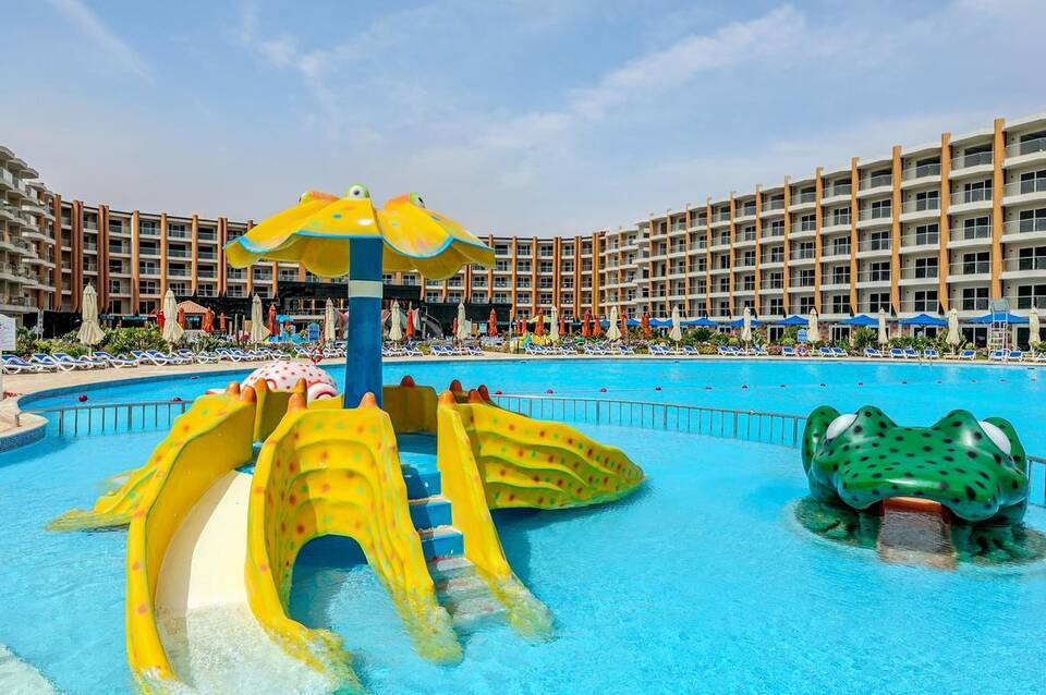 Rewaya Luxury Resort 4