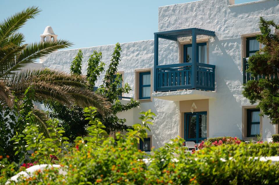 Canvas by Mitsis Cretan Village 5