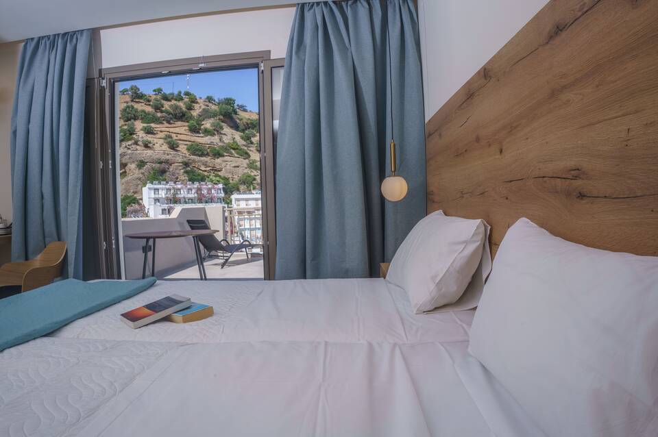Sunlight Hotel 5
