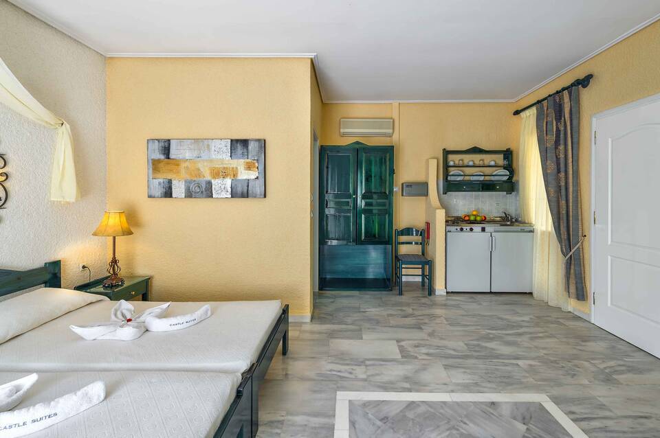 Castle Suites 5
