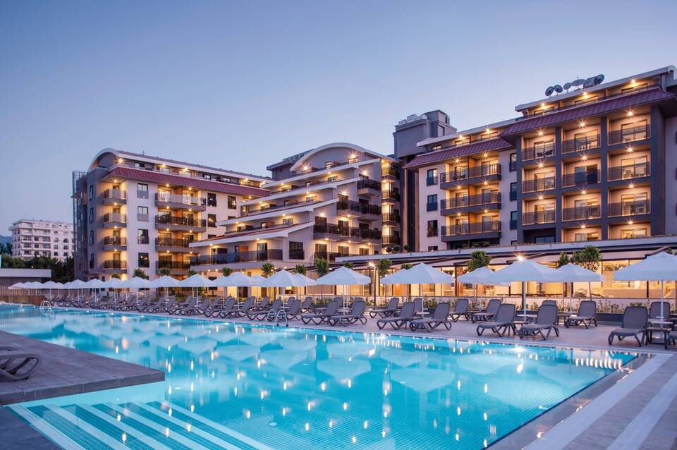 Green Garden Resort & Spa Hotel 3