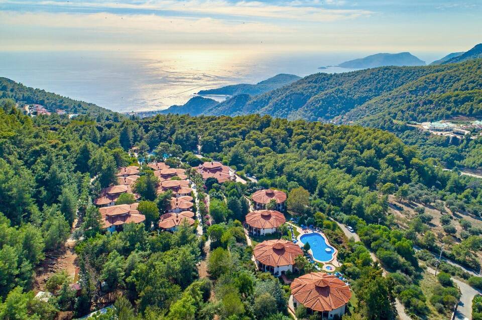 Montana Pine Resort Hotel & Spa 4