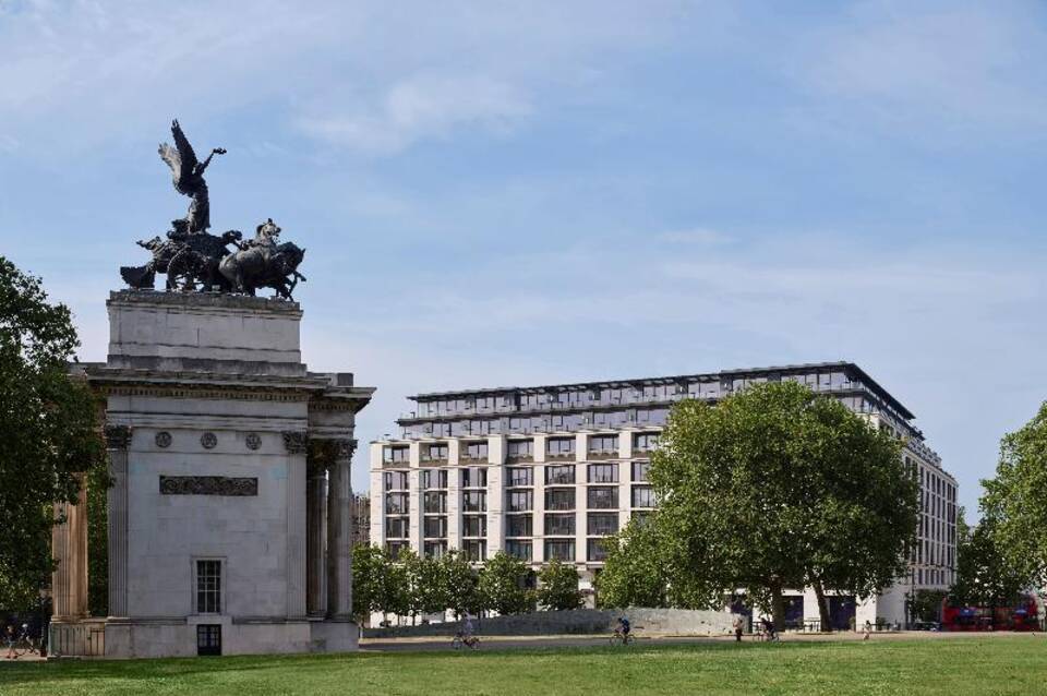 The Peninsula London 1