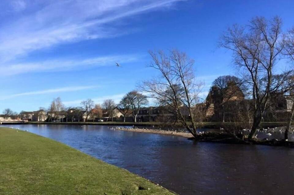 Ravelston House 1