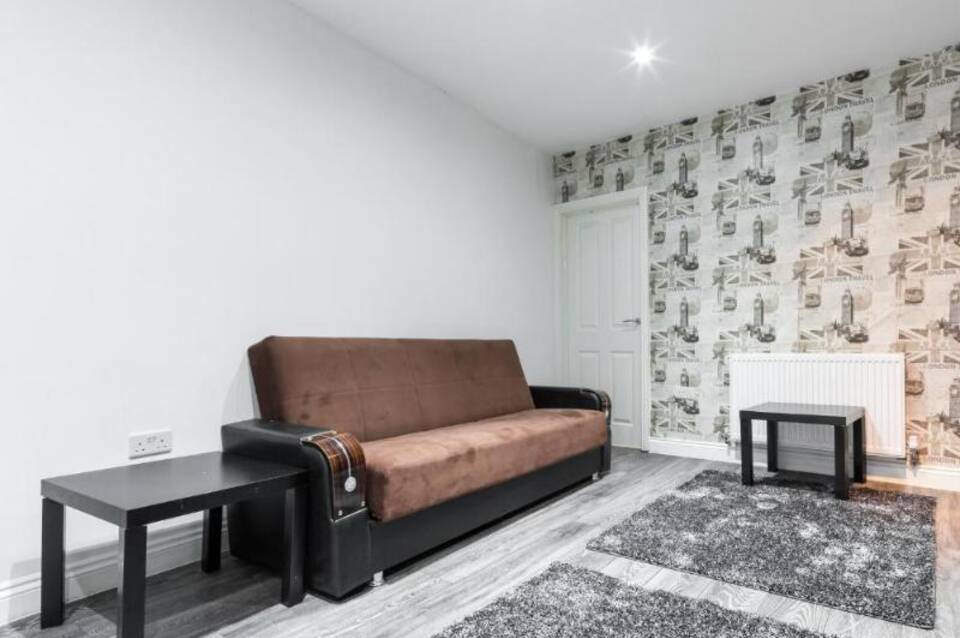 Whitechapel Grand 5