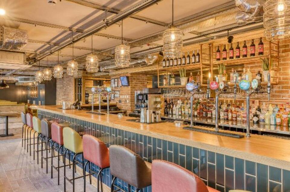 hub by Premier Inn London Paddington 3