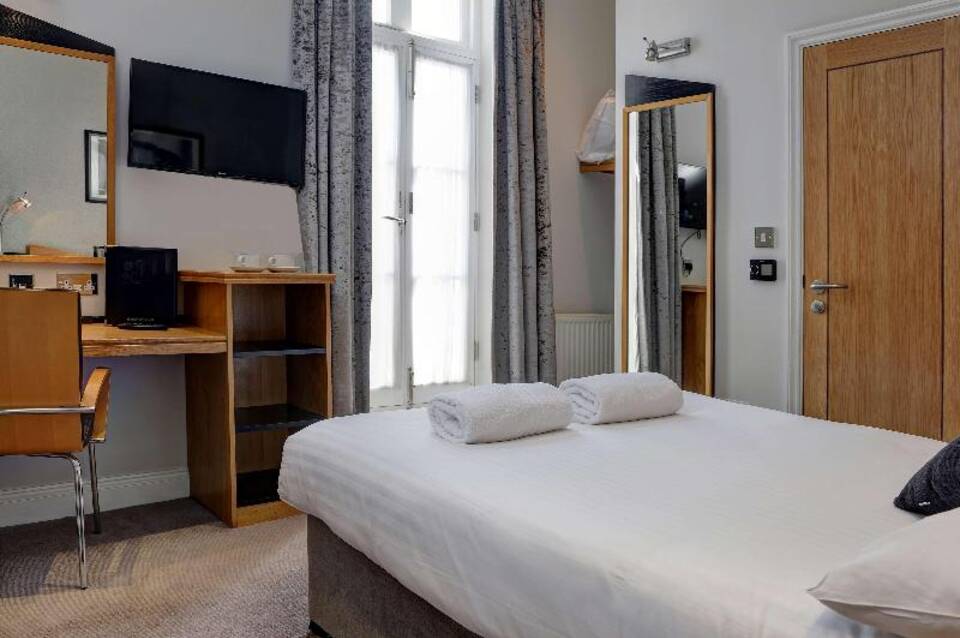 Best Western Buckingham Palace Rd 3