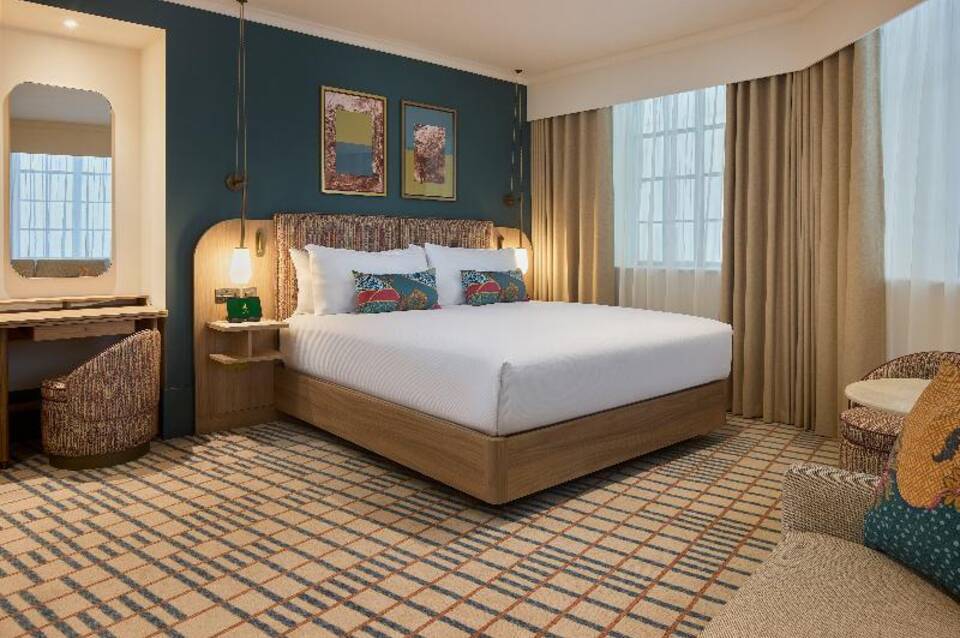 The Derby London City, Curio Collection by Hilton 4