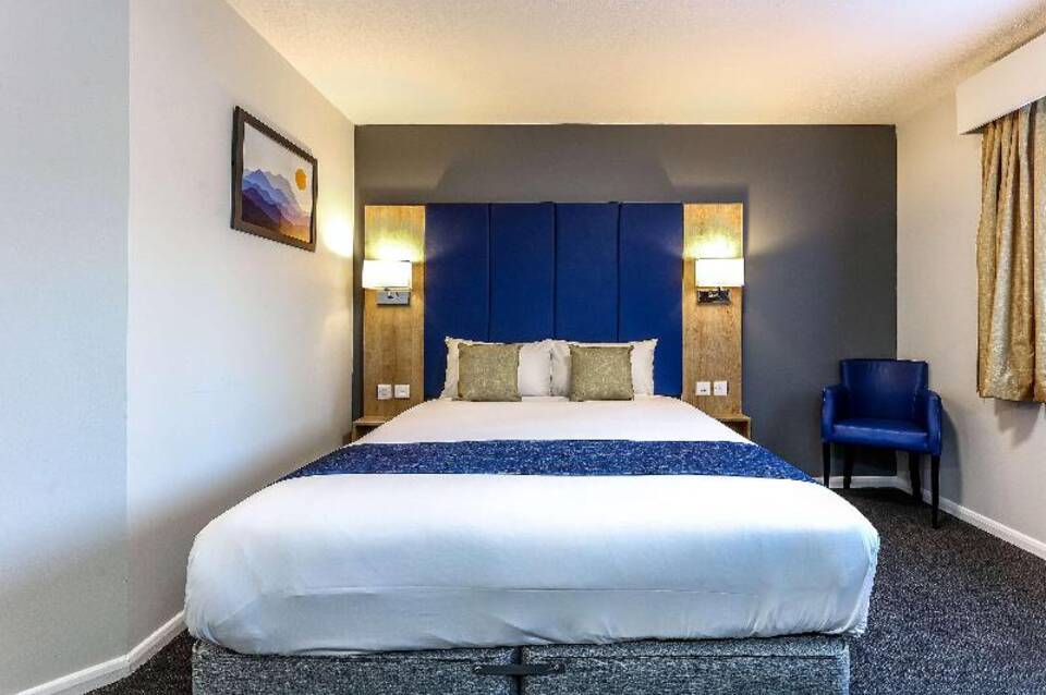 Days Inn by Wyndham London Stansted Airport 1