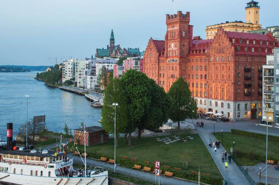 Elite Hotel Marina Tower 1