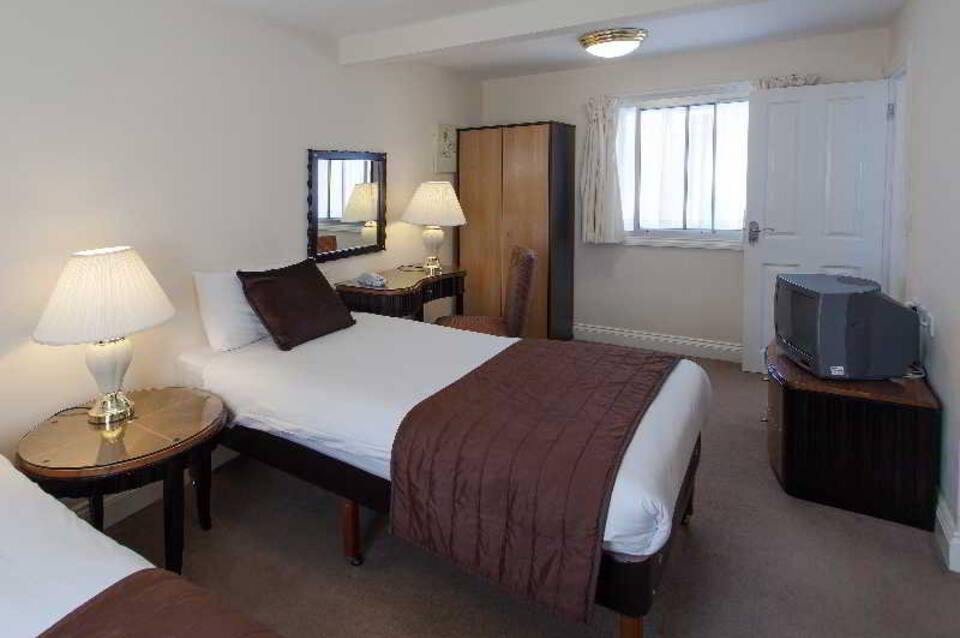 The Russ Hill Hotel 1