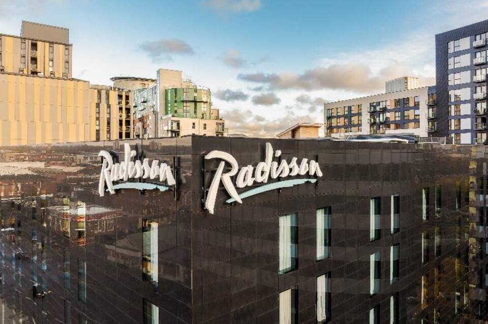 Radisson Hotel Manchester City Centre, A Verified Net Zero Hotel 5
