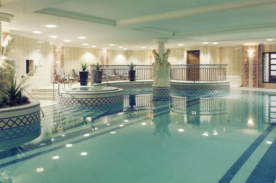 Mercure Dartford Brands Hatch Hotel & Spa 1