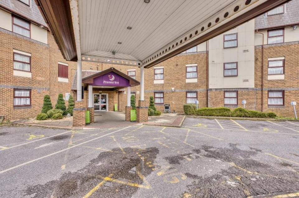 Premier Inn London Gatwick Airport (A23 Airport Way) Hotel 4
