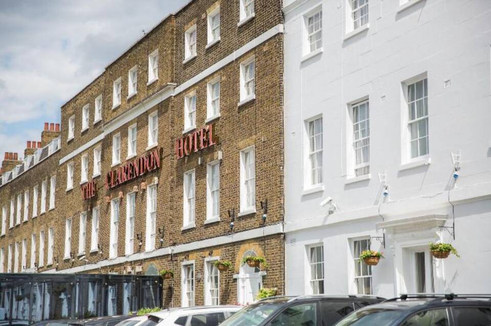 The Clarendon Hotel 3