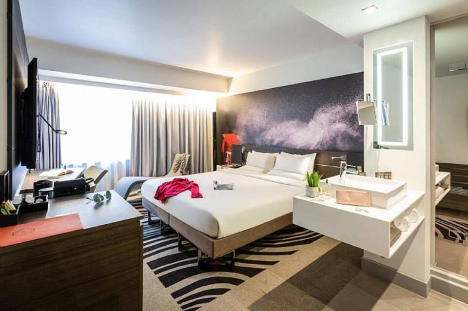 Novotel London Tower Bridge 1
