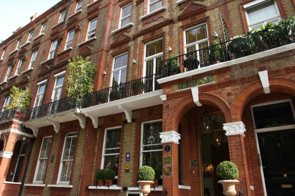Twenty Nevern Square 1