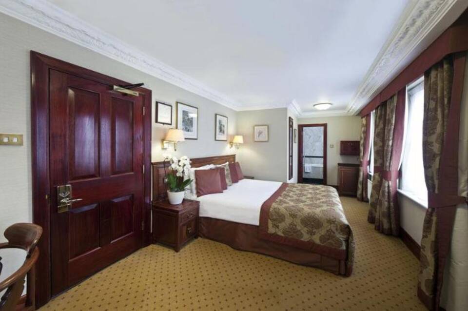 Fitzrovia Hotel 1