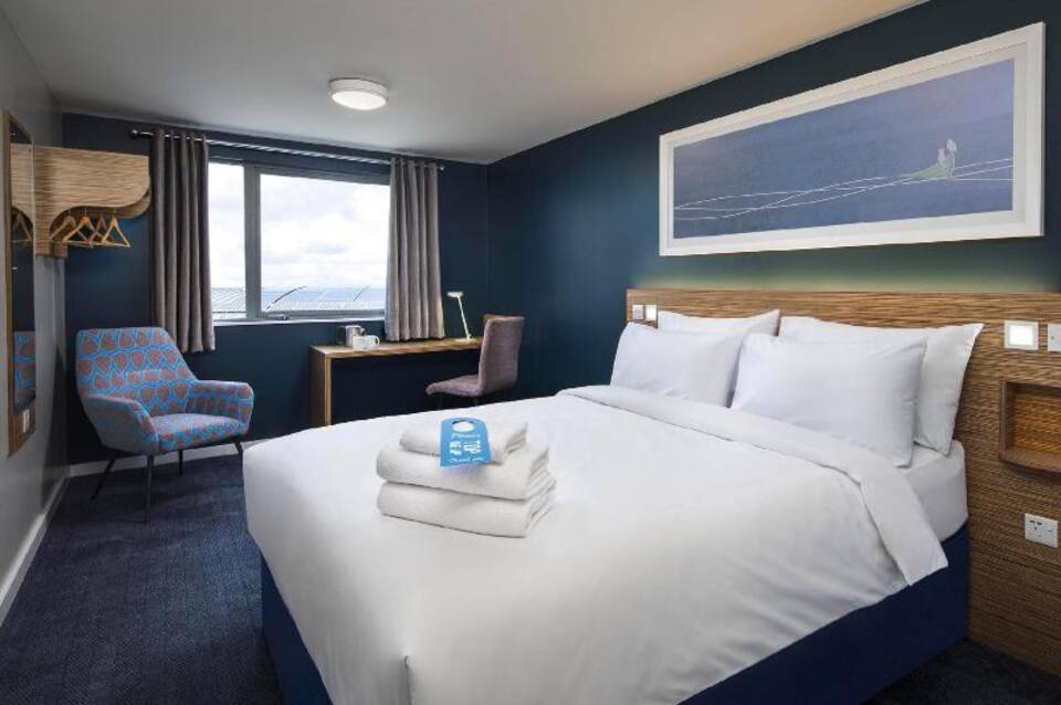 Travelodge Manchester Central 3