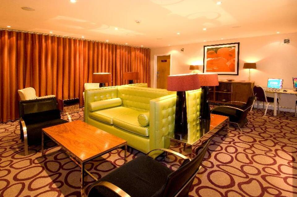 Premier Inn Manchester Old Trafford 2