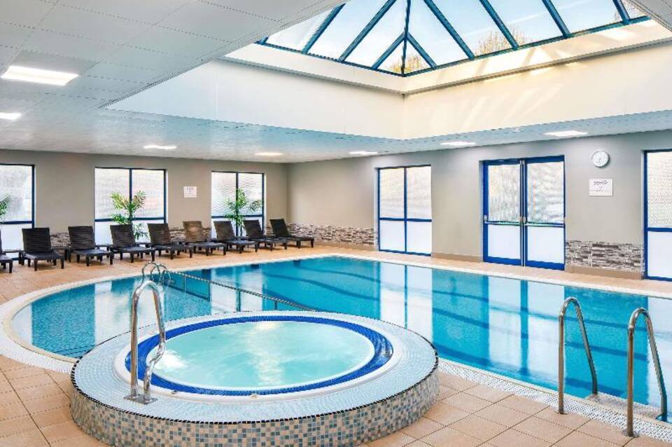 Mercure Birmingham West Hotel 3
