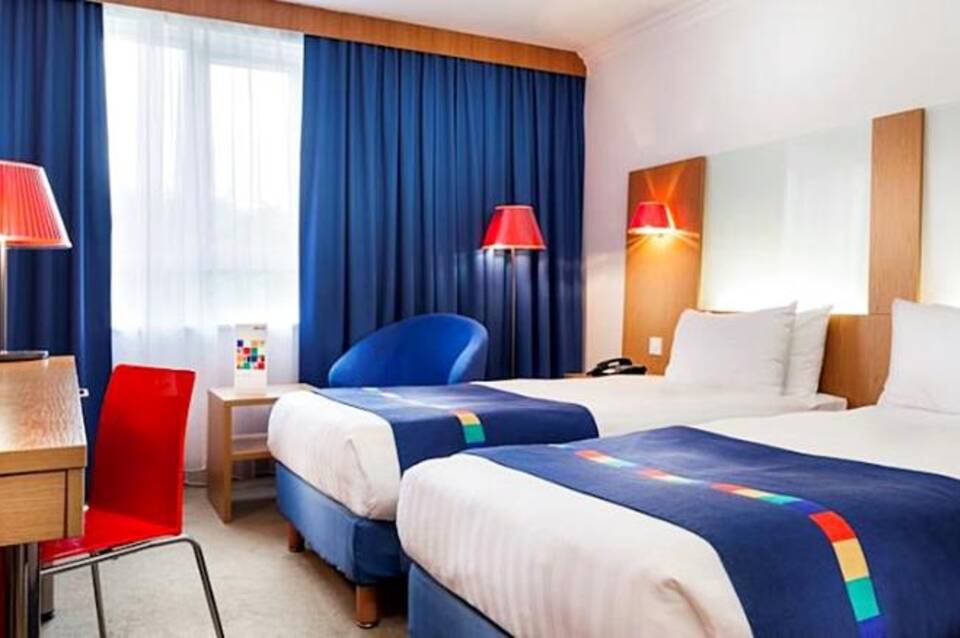 Mercure Birmingham West Hotel 4
