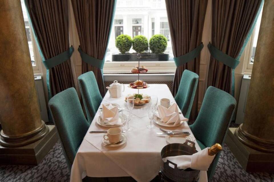 Strathmore Hotel 3