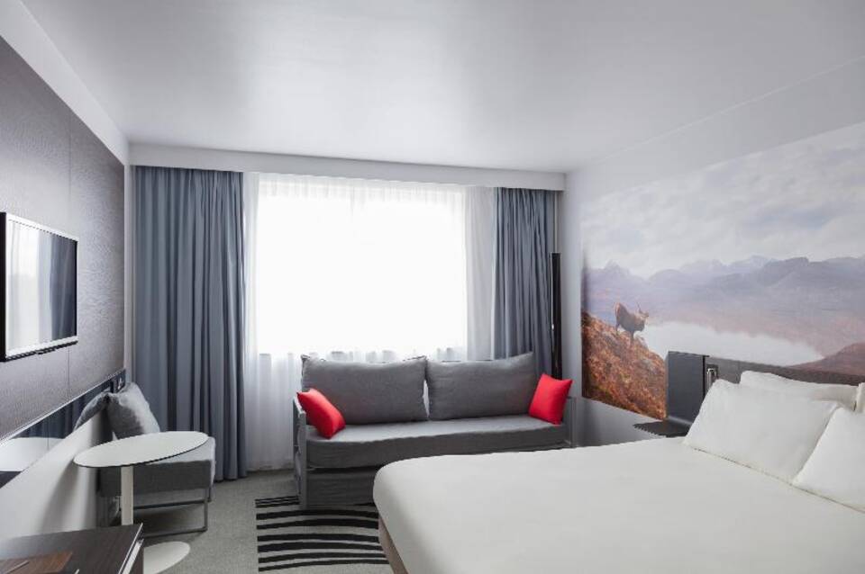 Novotel Edinburgh Centre 5