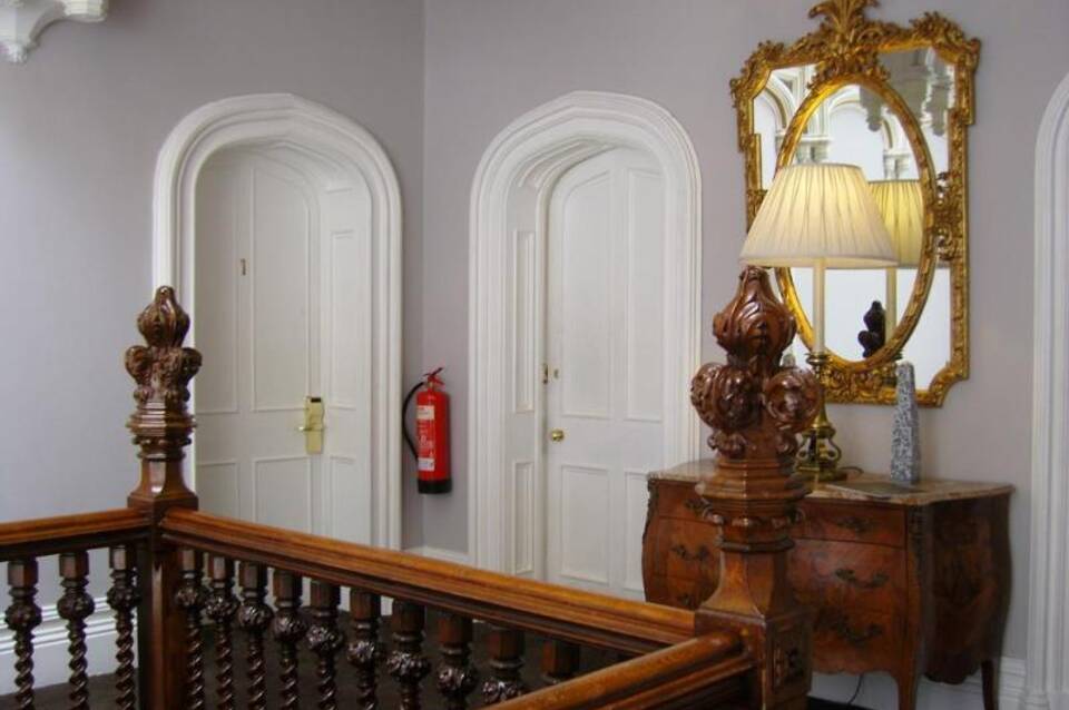 Hollin Hall Country House Hotel 3