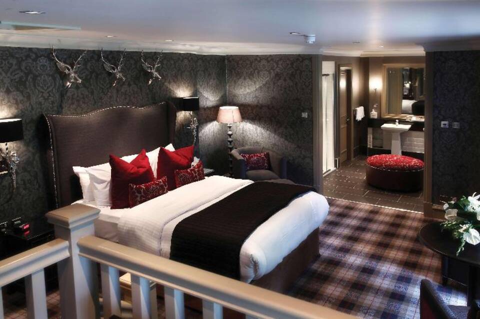 Eglinton Arms Hotel, Premier Collection 5
