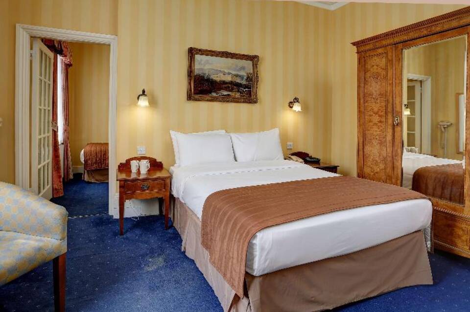 Best Western Swiss Cottage Hotel 4