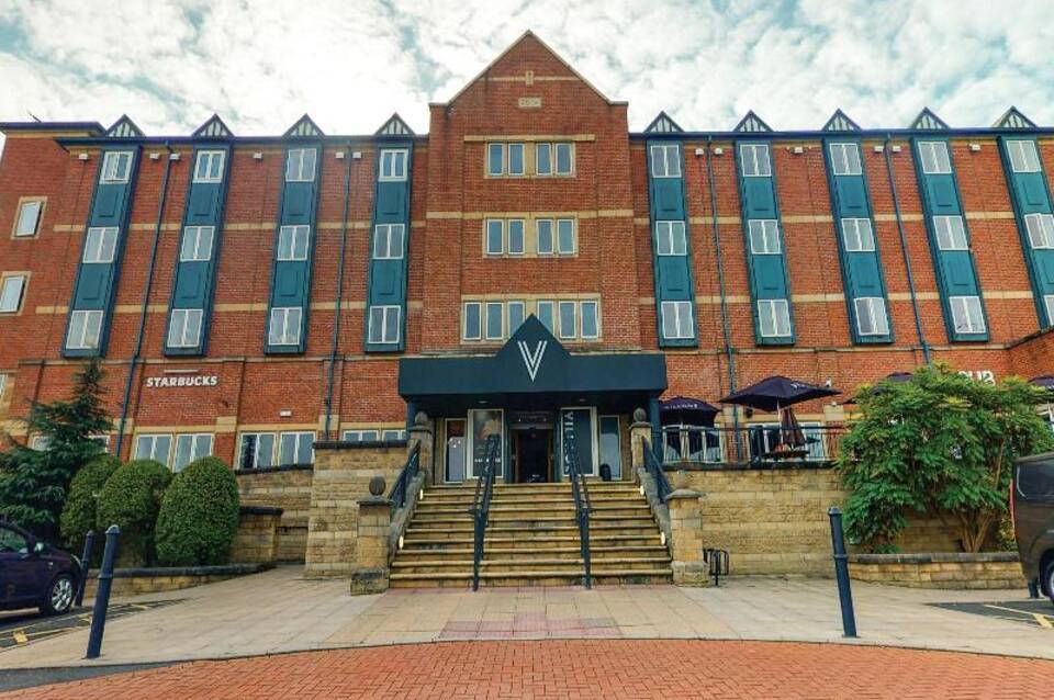 Village Hotel Birmingham Dudley 1