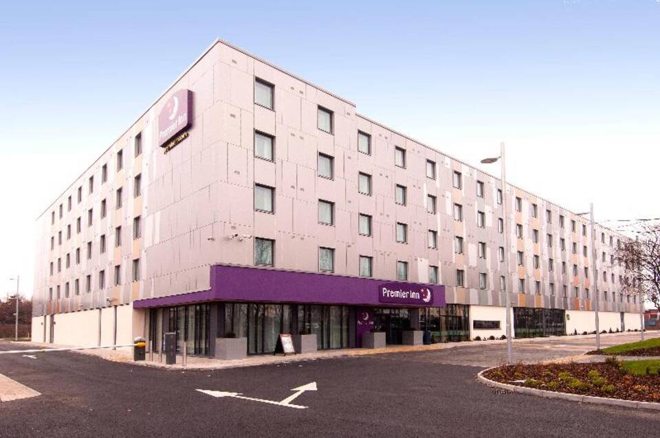 Premier Inn London Heathrow Airport Terminal 5 2