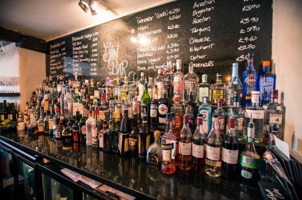 The Saracens Head 5