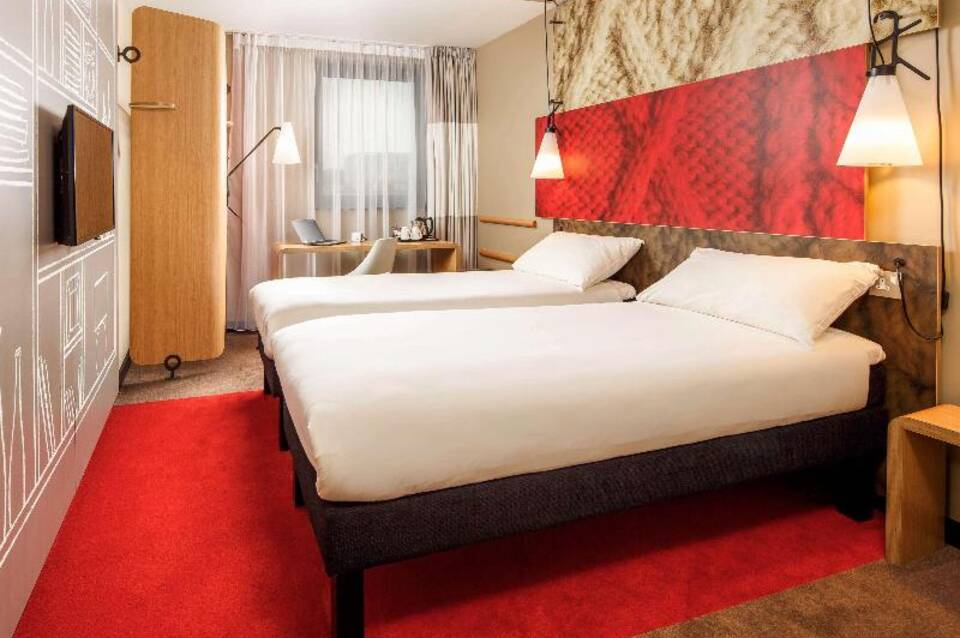 ibis London Docklands Canary Wharf Hotel 4