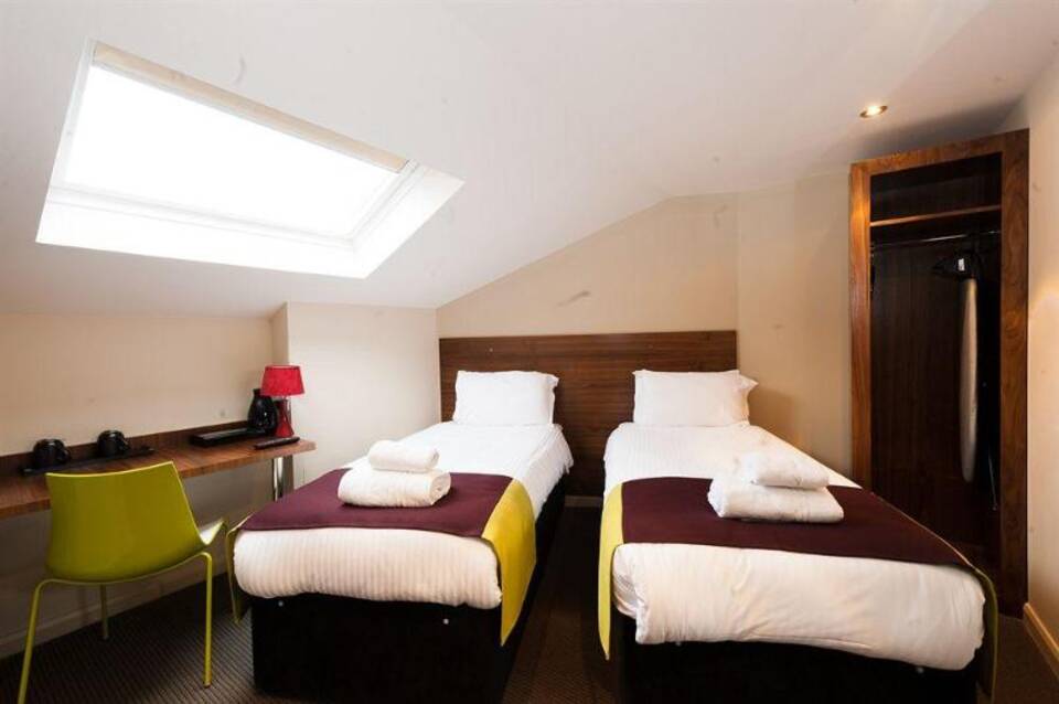 The Place Hotel 2