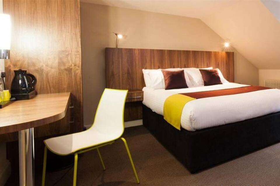 The Place Hotel 4